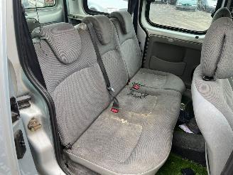 Renault Kangoo 1.6 16V MPV  Benzine 1.598cc 70kW (95pk) FWD 2001-06/2008-01 (KC0L; KC0P; KC0S; KC1N) K4M752 picture 20