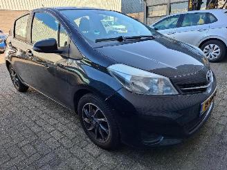 Schadeauto Toyota Yaris  2012/2