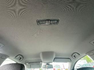 Opel Zafira 2.2 16V Direct Ecotec MPV picture 22