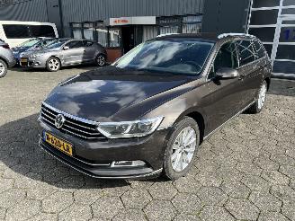 uszkodzony samochody osobowe Volkswagen Passat 1.8 TSI Business Edition R 2017/4