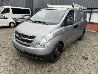 damaged commercial vehicles Hyundai H-300 2.5 120KW 2011/1