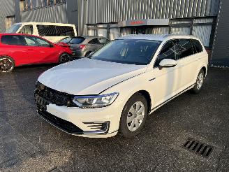 krockskadad bil auto Volkswagen Passat 1.4 TSI GTE Highline Variant 2018/7