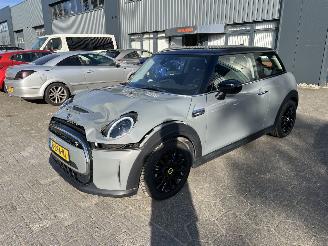 Voiture accidenté Mini Electric Camden Edition 33 kWh 2022/9