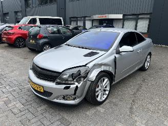 Voiture accidenté Opel Astra TWIN TOP 1.8 Cosmo 2007/6