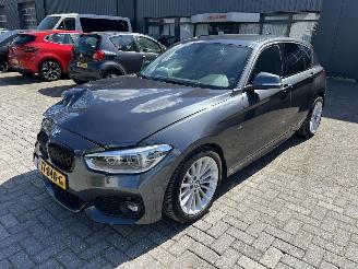 Schadeauto BMW 1-serie 118i Executive 2018/10