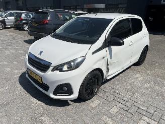 Vaurioauto  passenger cars Peugeot 108 1.0 e-VTi Active 2016/1
