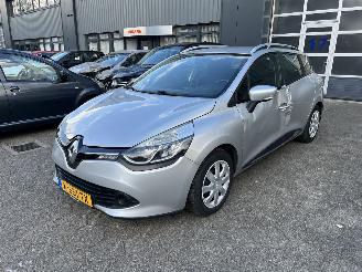 skadebil auto Renault Clio 0.9 TCe  Dynamique 2015/2