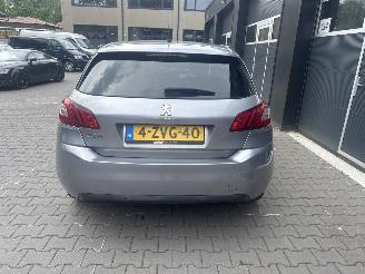 Peugeot 308 1.2 puretech style PANO picture 7