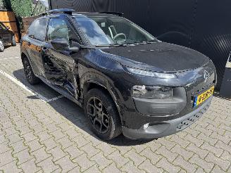 Schadeauto Citroën C4 cactus 1.2 VTI Feel 2015/1
