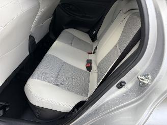 Toyota Yaris 1.5i - 12V HYBRID picture 7