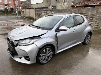 Toyota Yaris 1.5i - 12V HYBRID picture 2