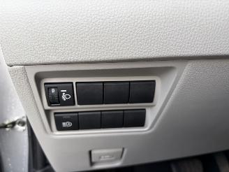 Toyota Yaris 1.5i - 12V HYBRID picture 15