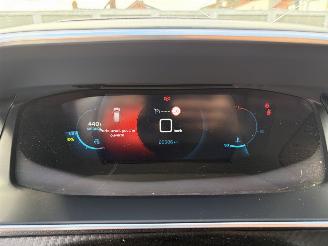 Peugeot 208 GT-LINE 1.5 BLUE HDI -16V TURBO picture 9