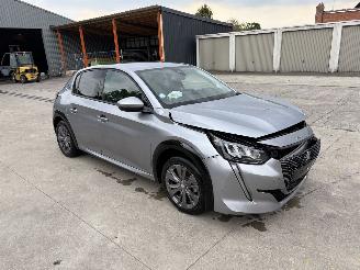 krockskadad bil auto Peugeot e-208 II 136 ALLURE PACKET 50KWH 2021/3