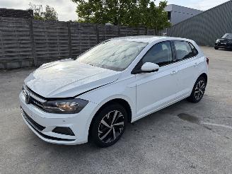 skadebil auto Volkswagen Polo VI 1.0 TSI 95 2019/3