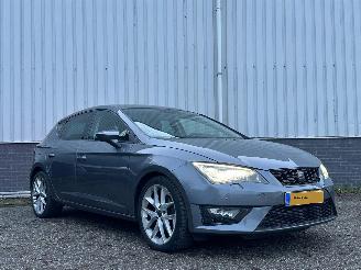 krockskadad bil auto Seat Leon 1.4 EcoTSI FR Connect Automaat 2016/5