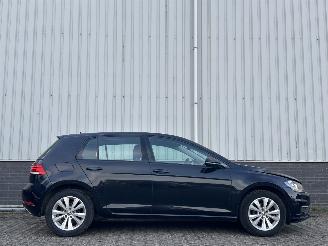 Volkswagen Golf 1.0TSI Highline picture 2