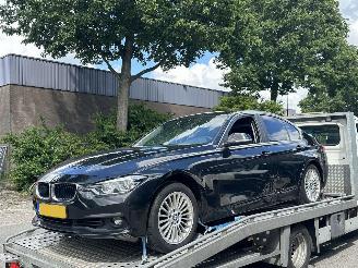  BMW 3-serie 318i Luxury 2016/1