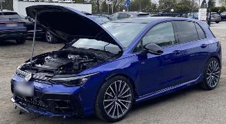 Volkswagen Golf 2.0TSI R Panorama picture 2