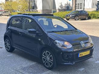  Volkswagen Up! 1.0 Cheer up! Panorama Automaat 2013/1