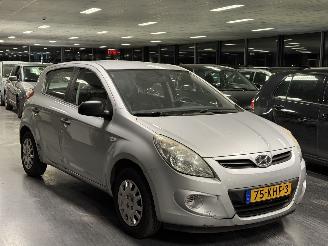 skadebil auto Hyundai I-20 1.2i ActiveVersion KM NAP 2010/1