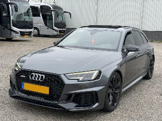 Schadeauto Audi RS 4 AVANT PANO/CERAMIC/FULL OPTION 2018/6