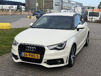 krockskadad bil auto Audi A1 1.4TFSI S-LINE AUTOMAAT 2011/2