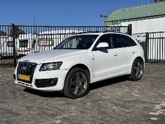 skadebil auto Audi Q5 3.2 FSI QUATTRO PANO/AUTOMAAT 2009/12