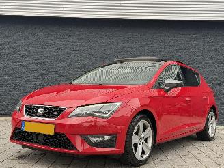 skadebil auto Seat Leon 1.8 TSI FR PANO/DSG/LED 2015/3