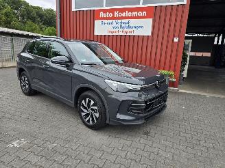 Voiture accidenté Volkswagen Tiguan 1.5 tsi Hybrid 2026/1
