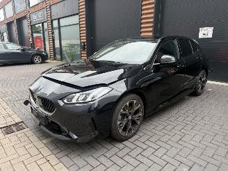 BMW 1-serie M120i Vol M pakket - Full M package picture 3
