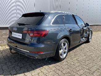 Audi A4 Sport-Line Leer, Navi, Trekhaak, Dynamische verlichting picture 2
