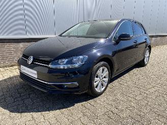 Unfallwagen Volkswagen Golf Comfortline DSG, Navi, Airco 2018/7