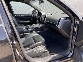 Porsche Cayenne 3.0 D Panoramadak , Bose , Navi , Camera , Luchtvering picture 37