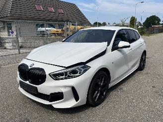 Voiture accidenté BMW 1-serie 118i M Sport 2023/2