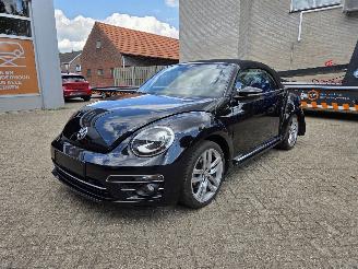 Damaged car Volkswagen Beetle LEDEREN BEKLEDING  XENON VERLICHTING   81134 KM 2018/8