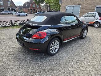 Volkswagen Beetle 1.2 TSI CLUB 1e EIGENAAR  LICHTE PLAATSCHADE WEL AIRBAGS ER UIT ZEER WEINIG KILOMETERS 62684KM picture 4
