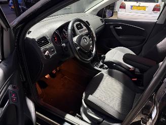 Volkswagen Polo 1.2 TSI Highline Pano Stoelverwarming picture 12