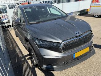 Skoda Enyaq 80 BUSINESS EDTION NAP picture 2