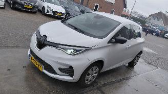 Unfallwagen Renault Zoé r 110 life   carshare 52kwh    navi  109pk 2021/6