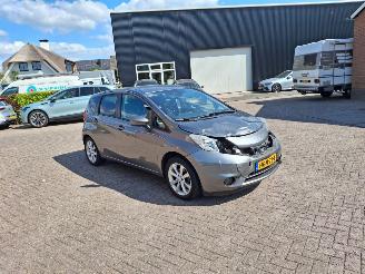 Vaurioauto  passenger cars Nissan Note 1.2 98pk automaat  navi clima 2015/10