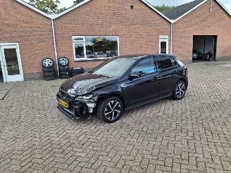 uszkodzony samochody osobowe Volkswagen Polo 1.6 tdi 95pk automaat   navi clima 2019/5