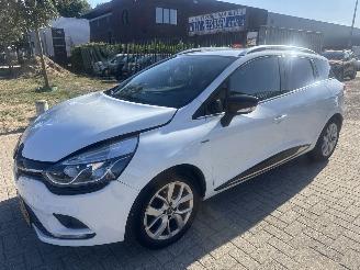 uszkodzony samochody osobowe Renault Clio 0.9 LIMITED RIJDBARE SCHADE! 116187 KM NAP BOUWJAAR 2020 5100 2020/2