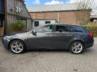 krockskadad bil auto Opel Insignia SPORTS TOURER 1.6 TURBO KM NAP 1E EIGENAAR 180PK 2013/2