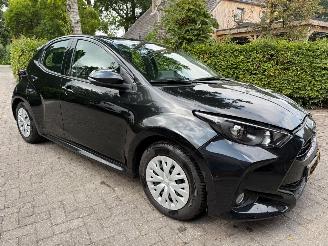 Vaurioauto  passenger cars Toyota Yaris 1.5 HYRBID 25000KM AIRCO CAMERA 2024/4