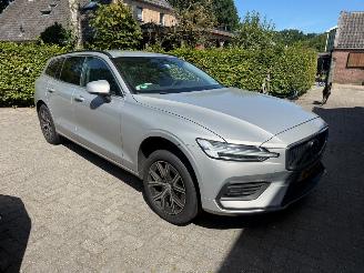 damaged passenger cars Volvo V-60 2.0 B3 CORE NL AUTO KM NAP 2022/10