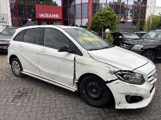 Mercedes B-klasse 220 picture 8