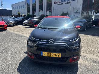 damaged passenger cars Citroën C3 1.2 PureTech Feel Motorschade 2022/8