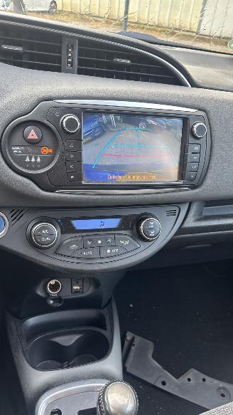Toyota Yaris HYBRID 1.5 HYBRID LEASE picture 14
