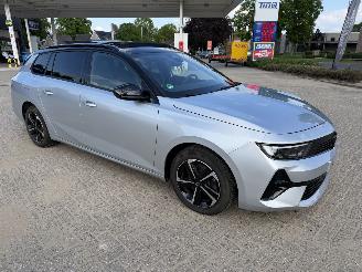 damaged passenger cars Opel Astra Station GS-Line 2025/2